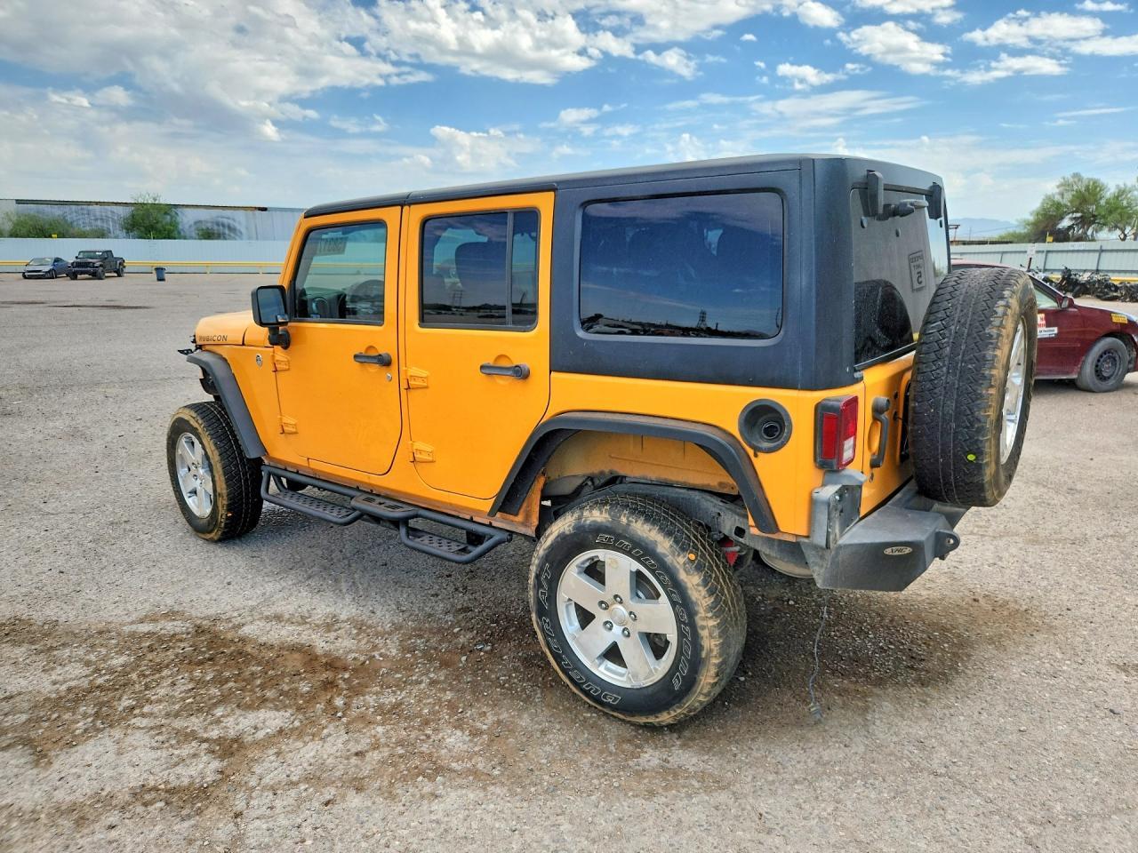 2013 Jeep Wrangler Unlimited Rubicon - Image 2