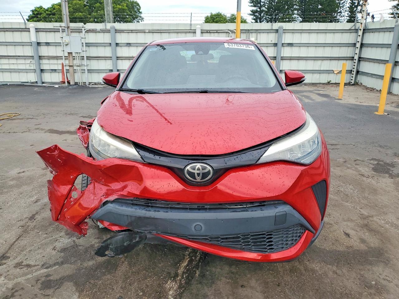2020 Toyota C-Hr Le - Image 5