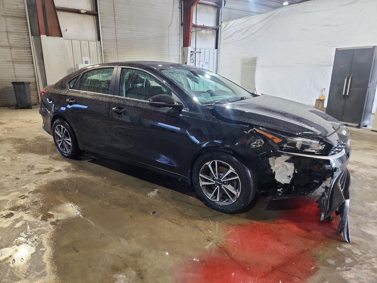 2023 Kia Forte - Фото 4