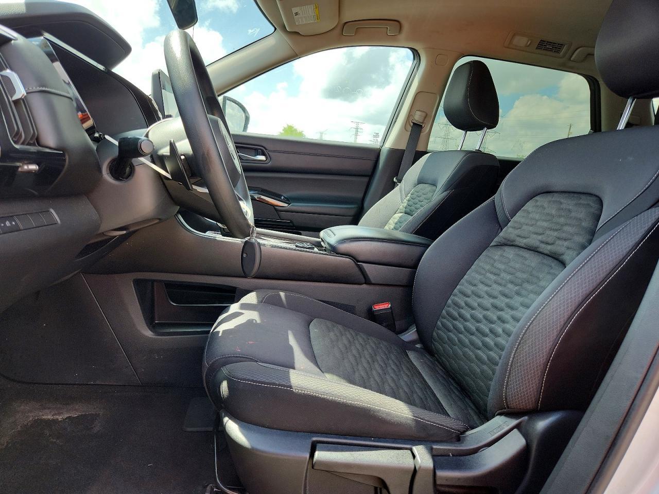 2022 Nissan Pathfinder S - Фото 7