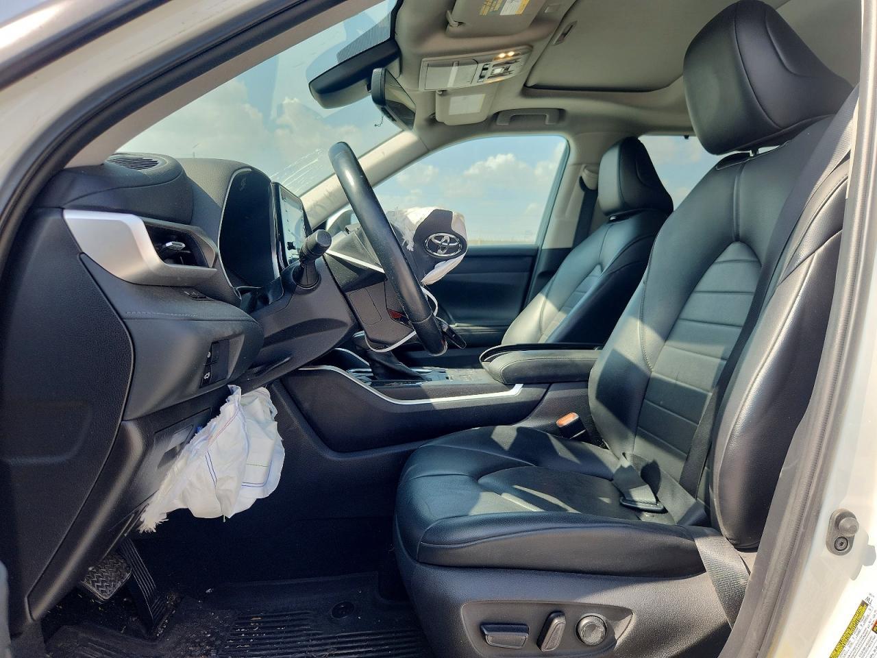 2021 Toyota Highlander Xle - Image 7