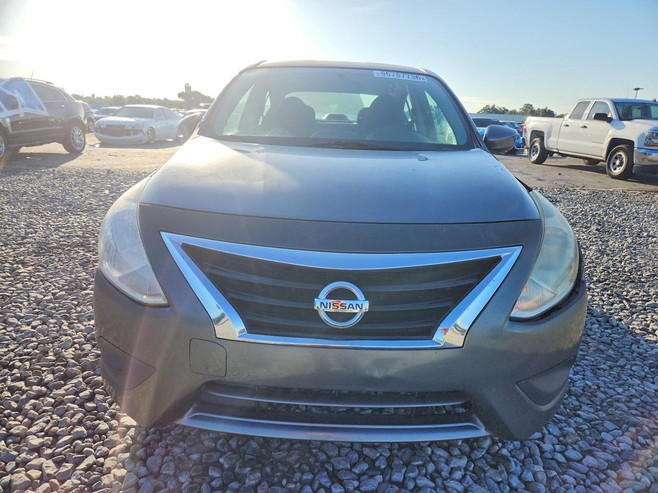 2016 Nissan Versa 1.6 S - Image 5