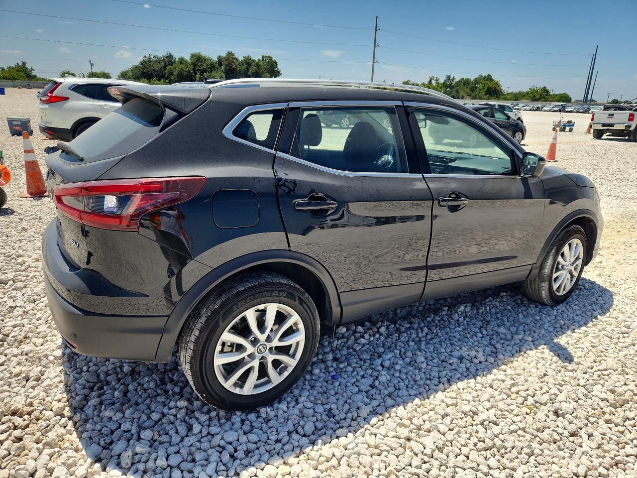 2022 Nissan Rogue Sport Sv - Image 3