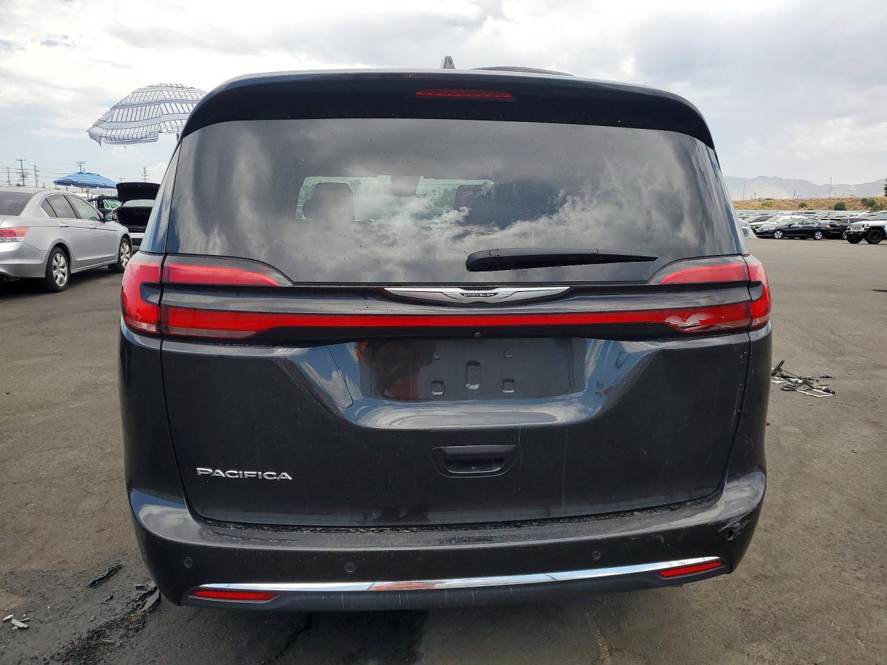 2024 Chrysler Pacifica Touring L - Фото 6
