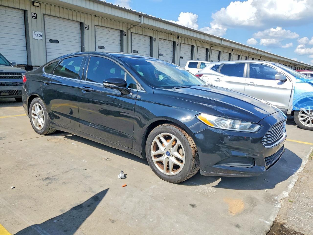 2016 Ford Fusion Se - Фото 4