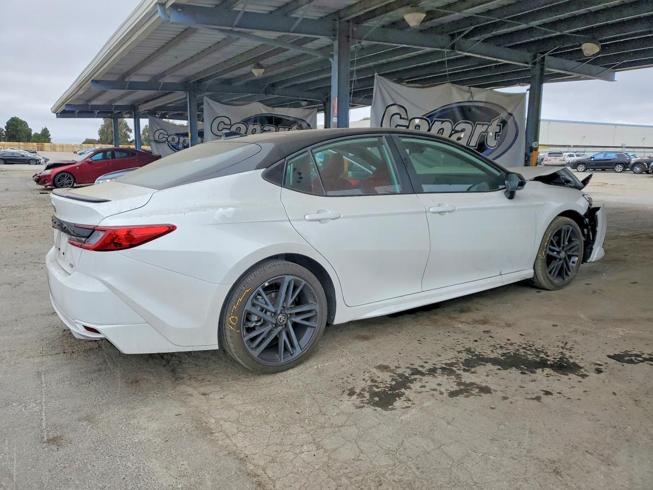 2026 Toyota Camry Xse - Фото 3
