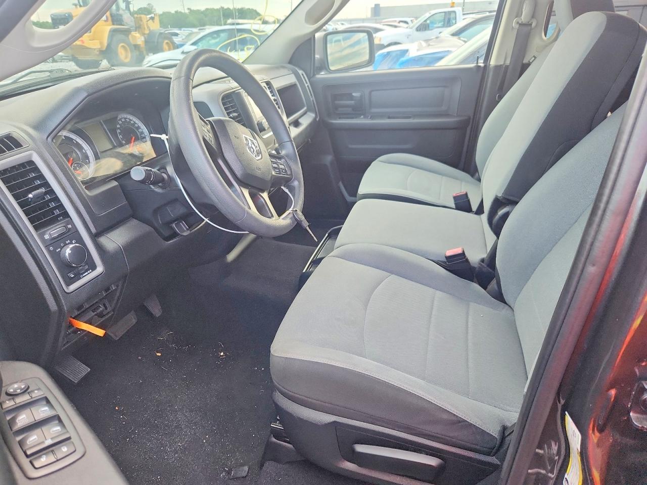 2021 Ram 1500 Classic Tradesman - Фото 7