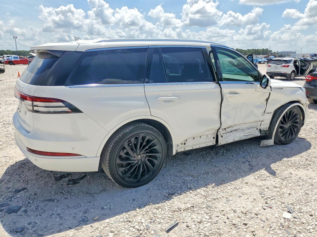 2021 Lincoln Aviator Reserve - Фото 3