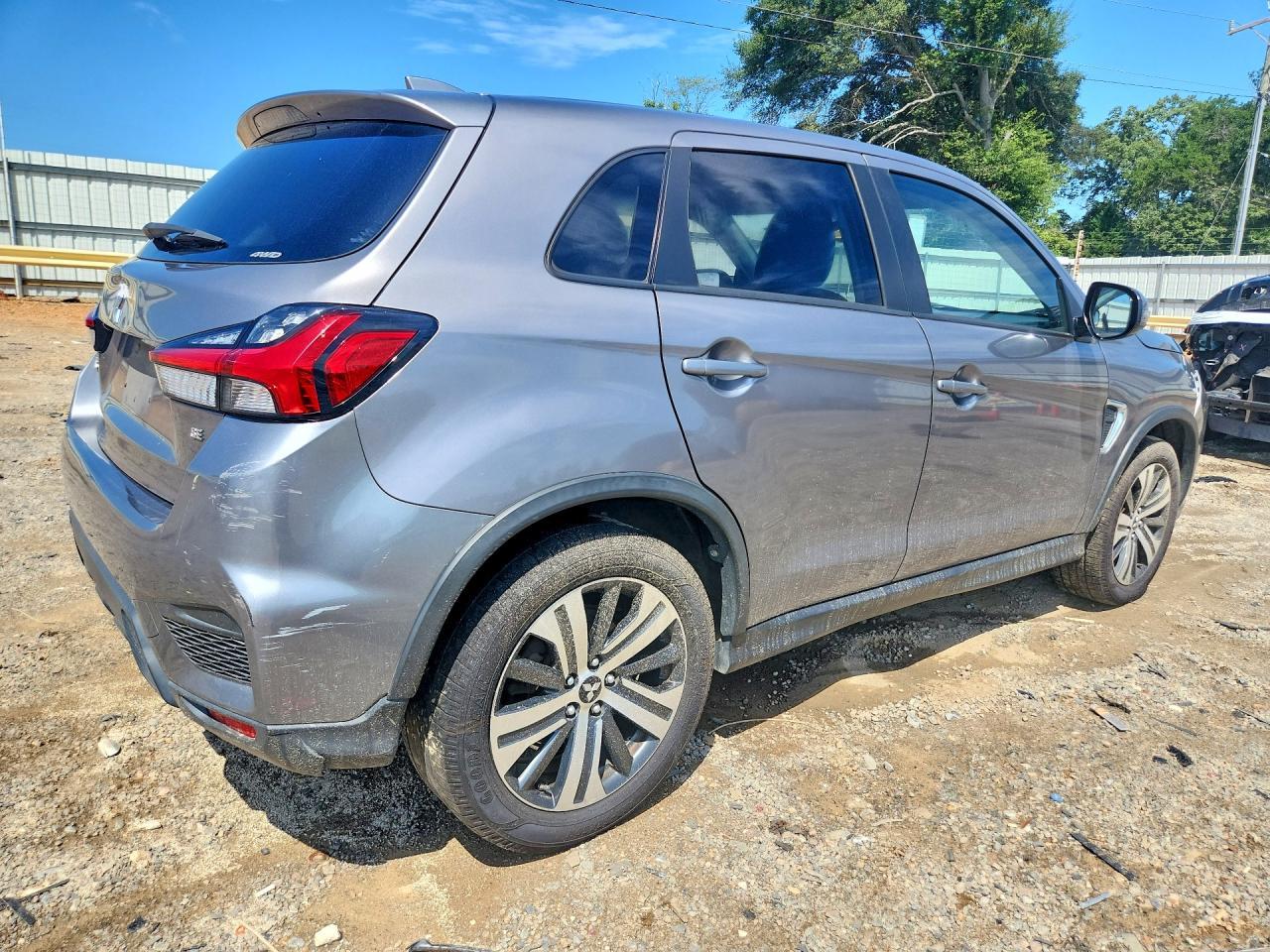 2020 Mitsubishi Outlander Sport Es - Фото 3