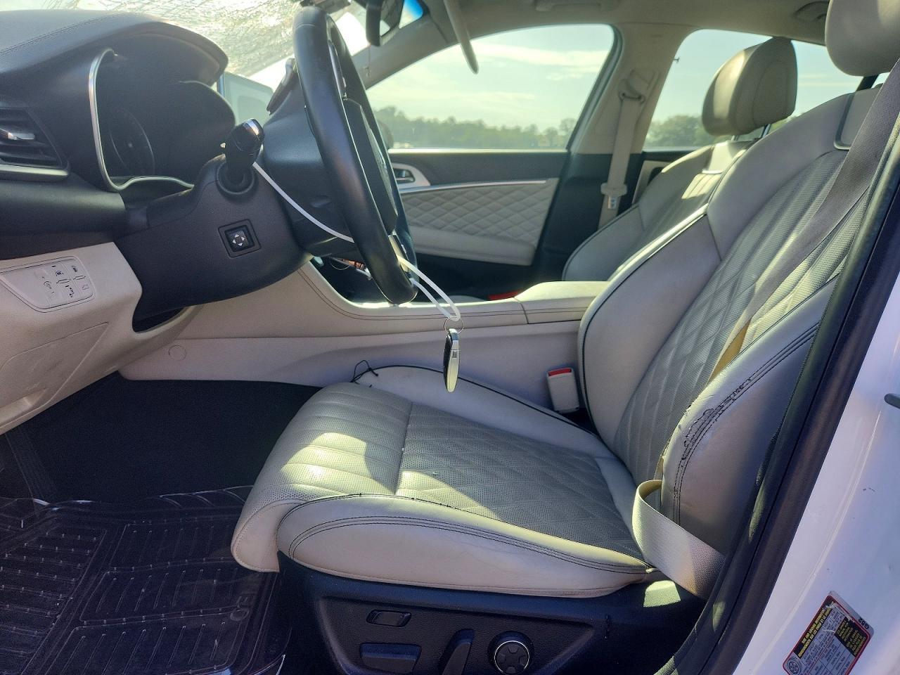 2019 Genesis G70 2.0T Advanced - Фото 7