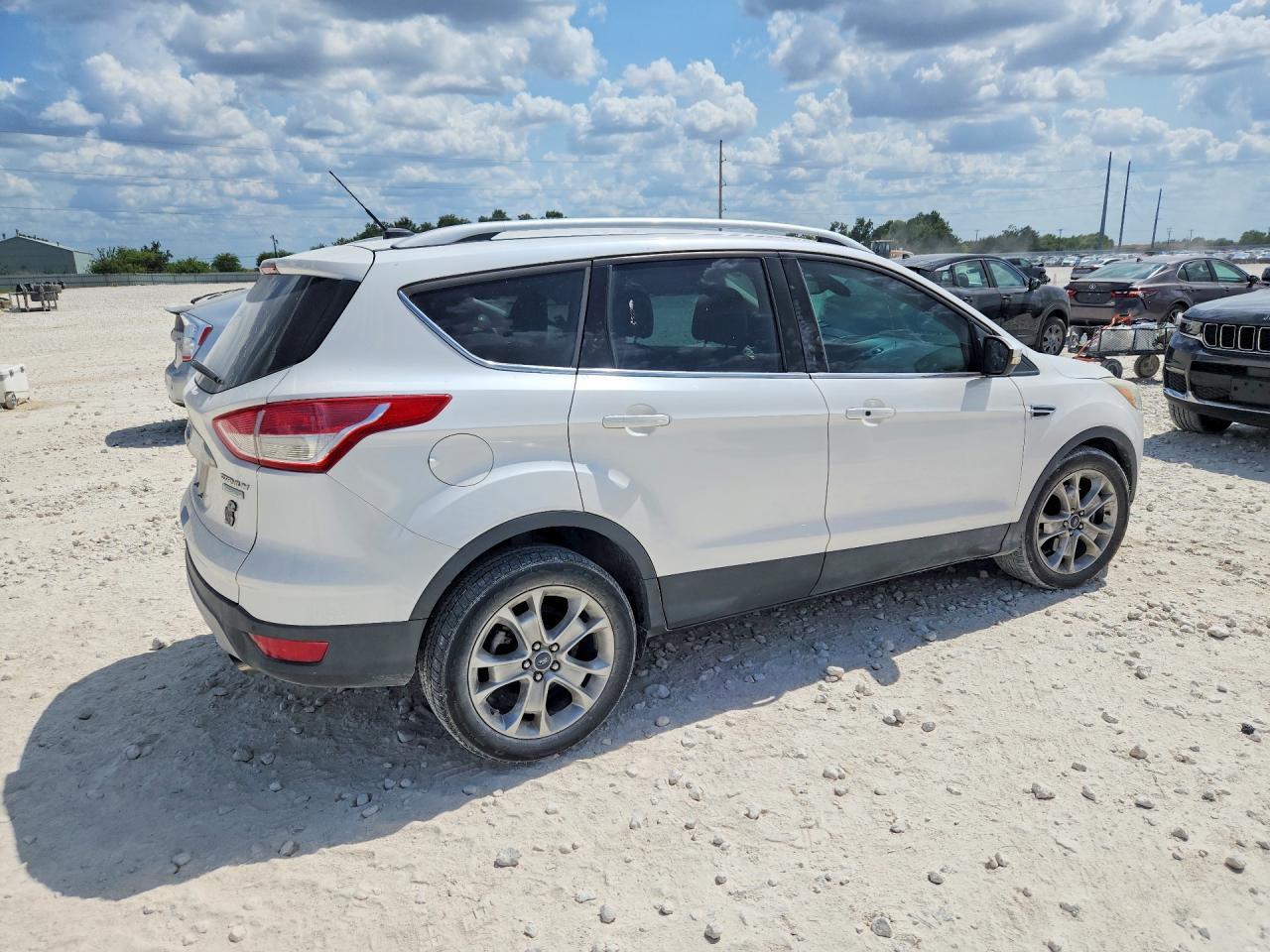 2014 Ford Escape Titanium - Image 3
