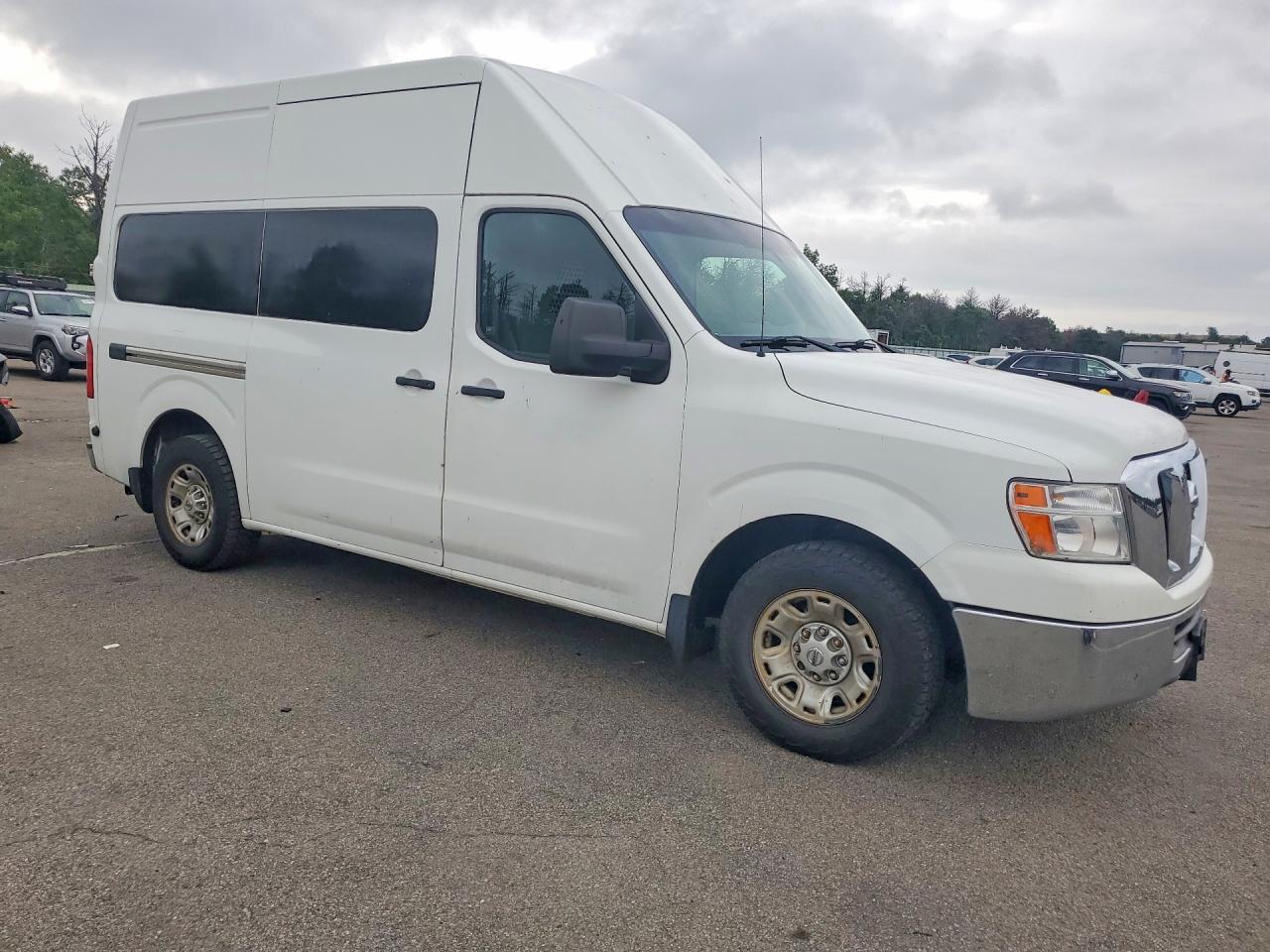 2013 Nissan Nv 2500 - Image 4