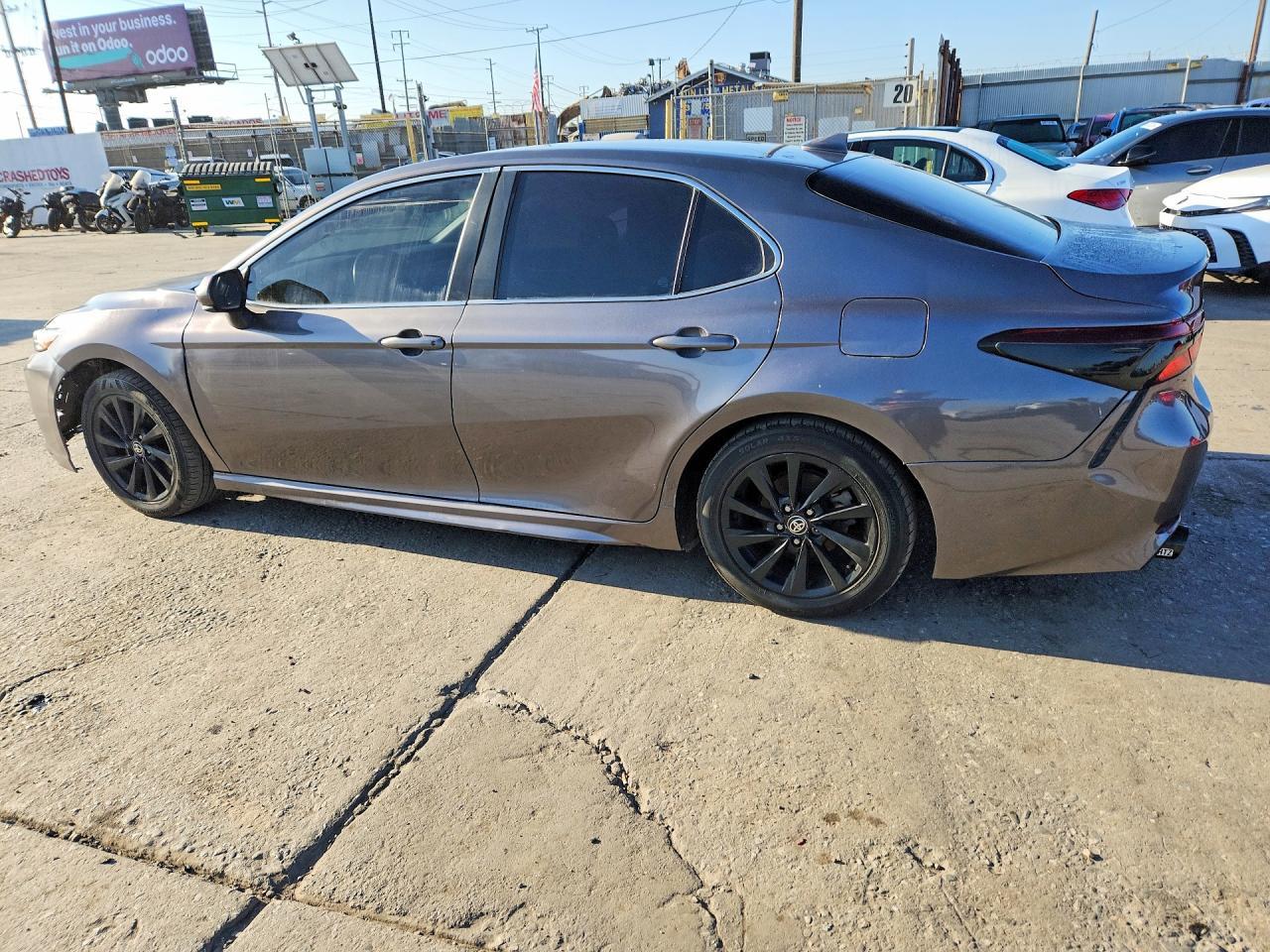 2019 Toyota Camry Se - Image 2