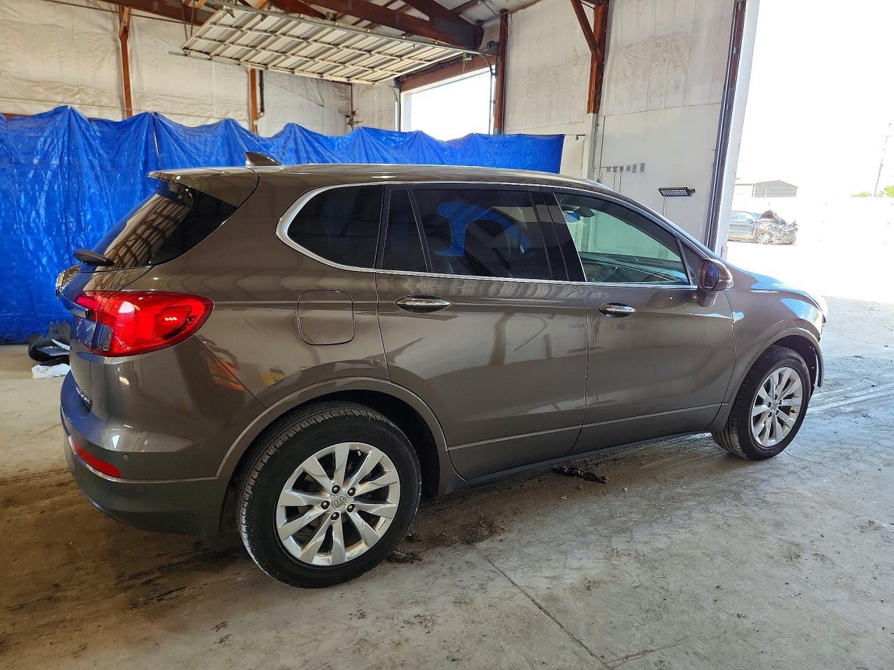 2018 Buick Envision Essence - Image 3