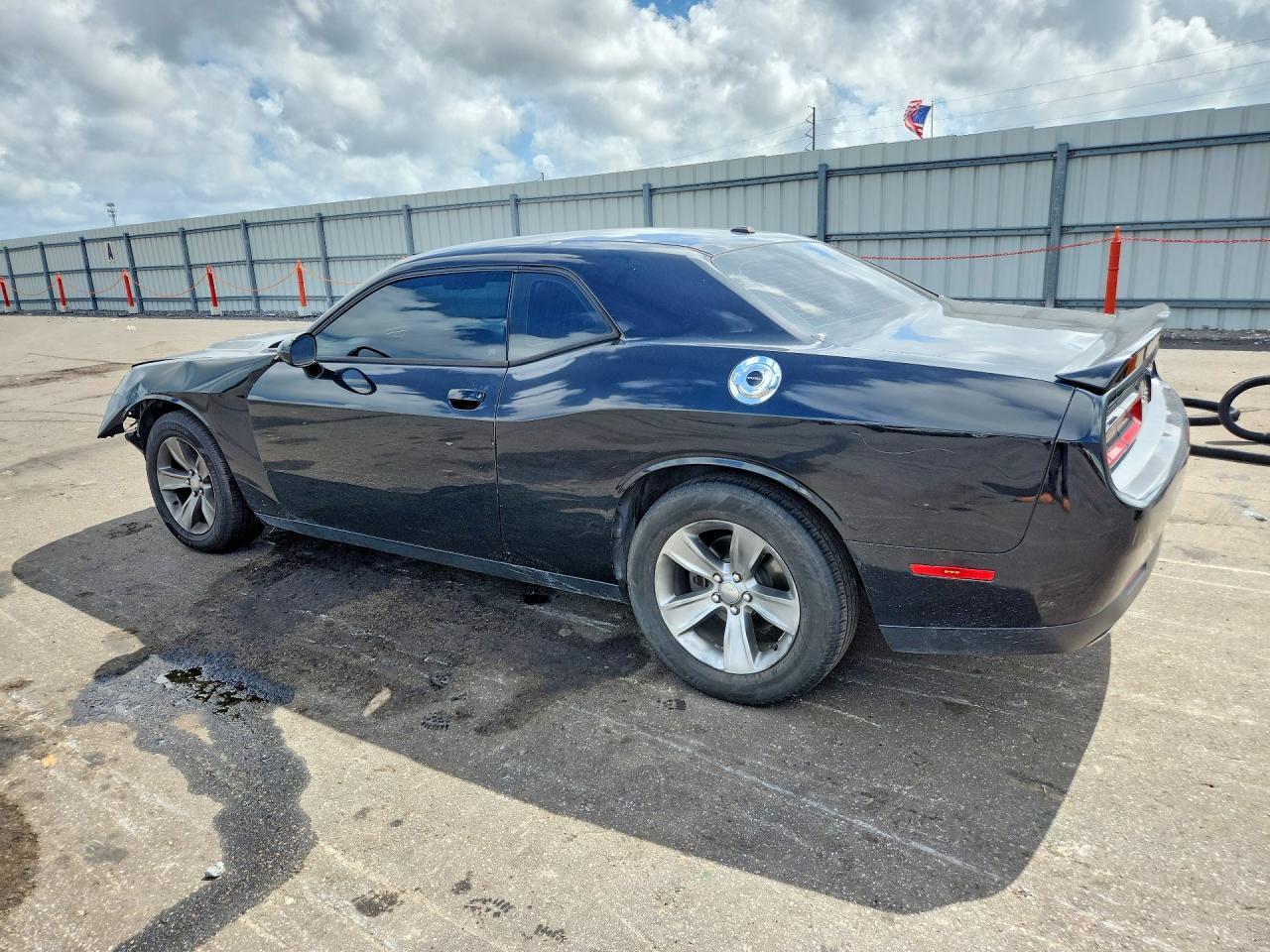 2019 Dodge Challenger Sxt - Фото 2