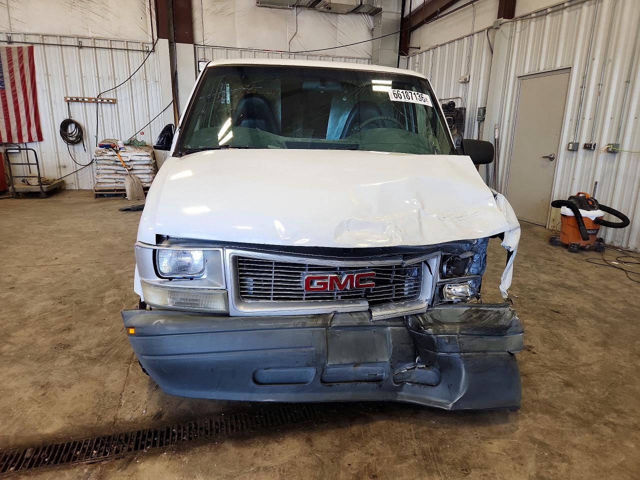 1999 GMC Safari Xt - Image 5