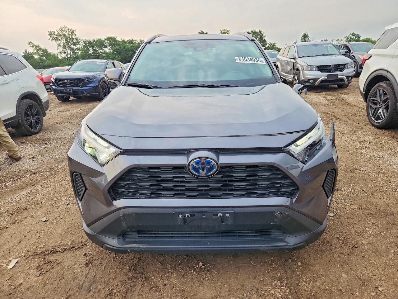 2024 Toyota Rav4 Hybrid Xle - Image 5