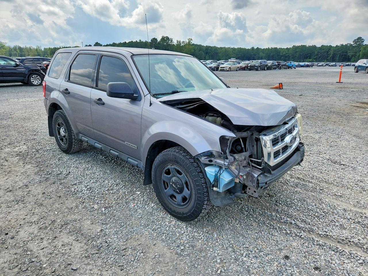 2008 Ford Escape Xls - Image 4
