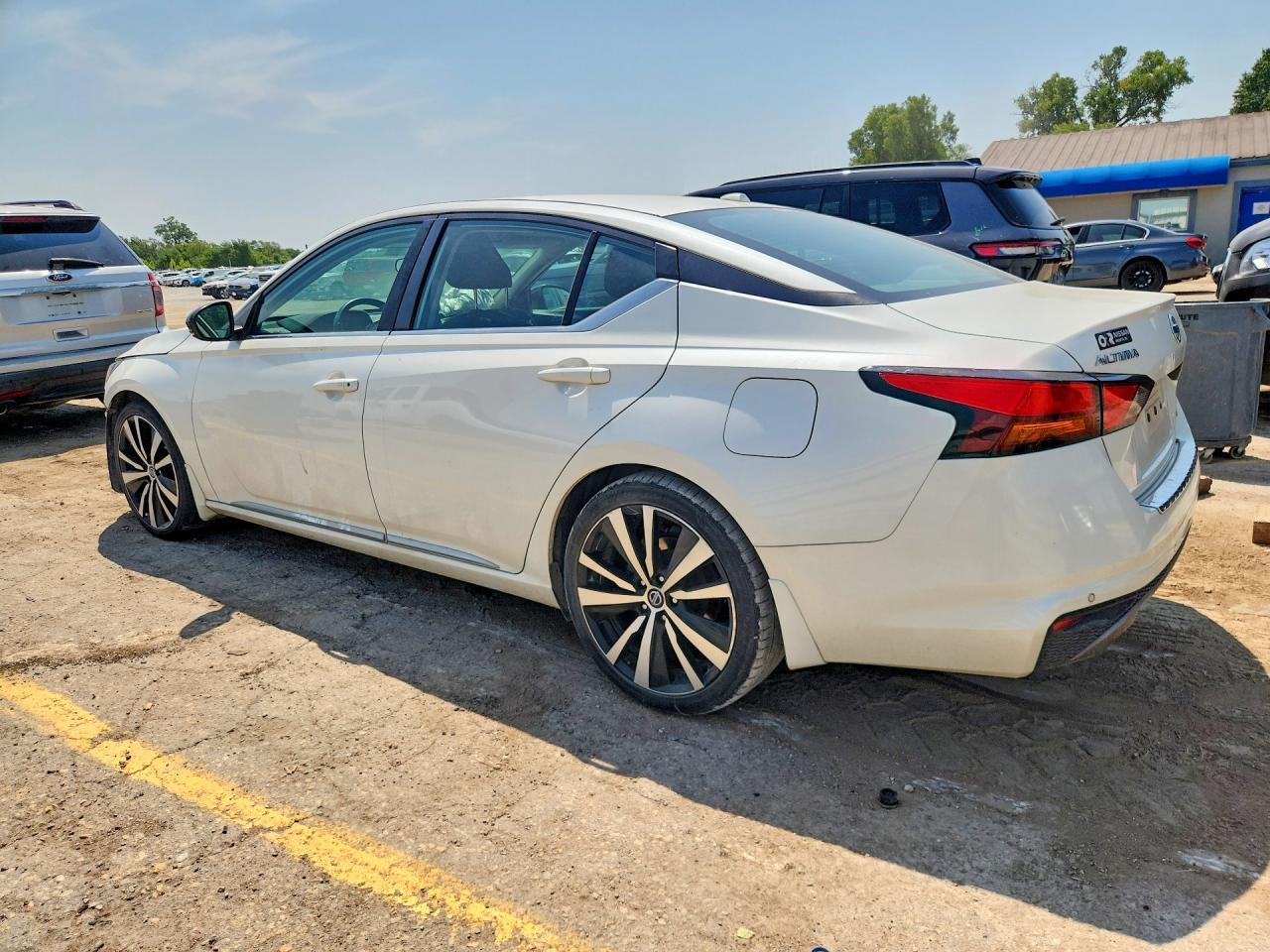 2020 Nissan Altima Sr - Фото 2