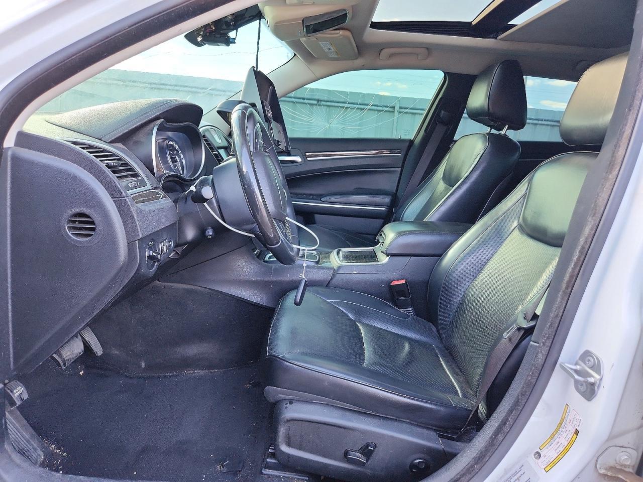 2015 Chrysler 300C - Фото 7