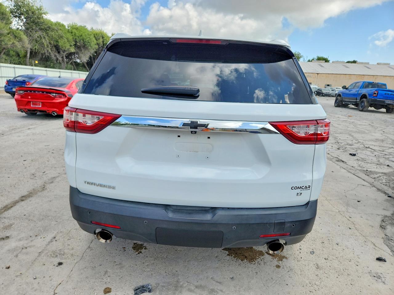 2020 Chevrolet Traverse Ls - Фото 6