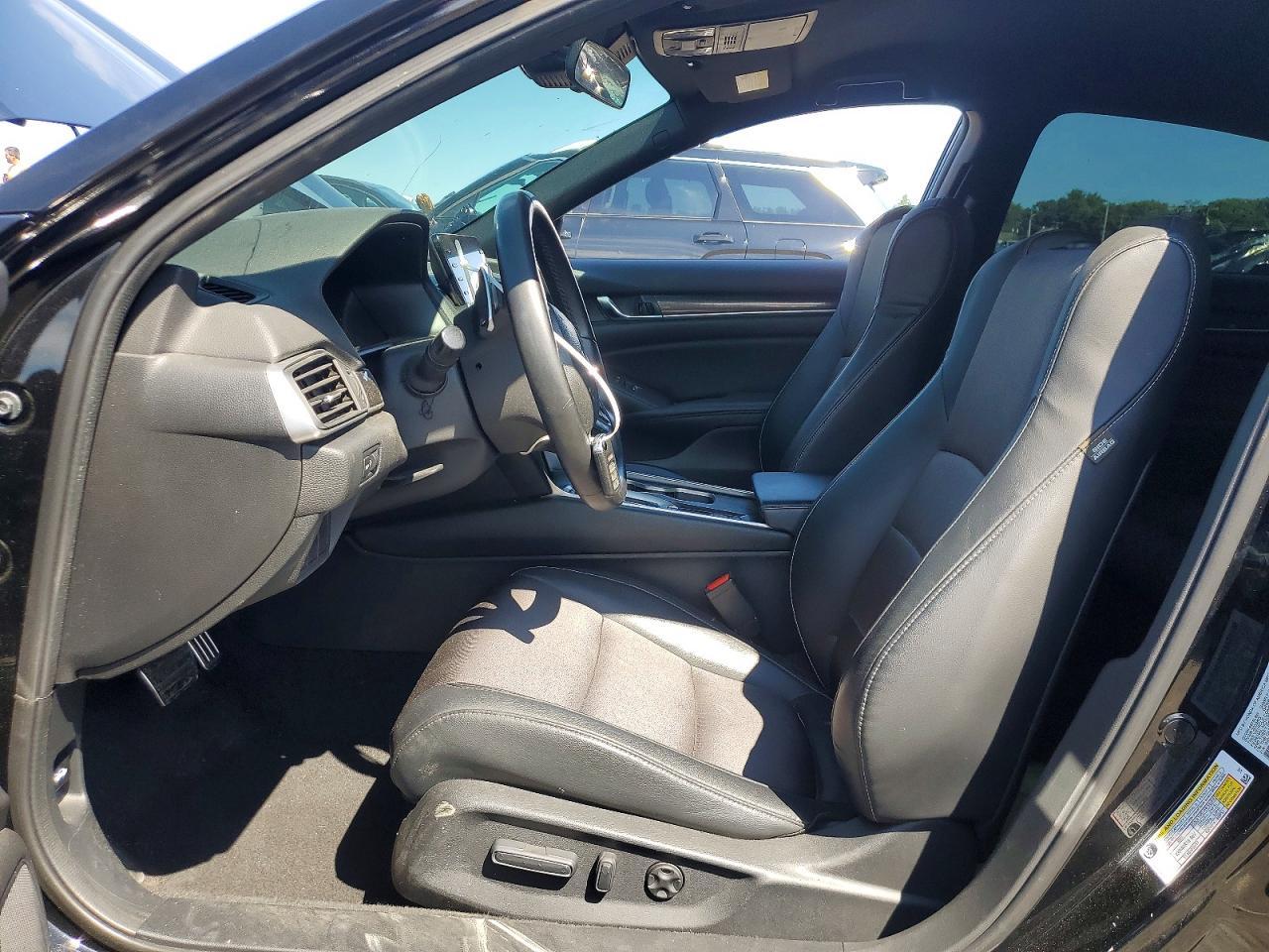 2018 Honda Accord Sport - Image 7