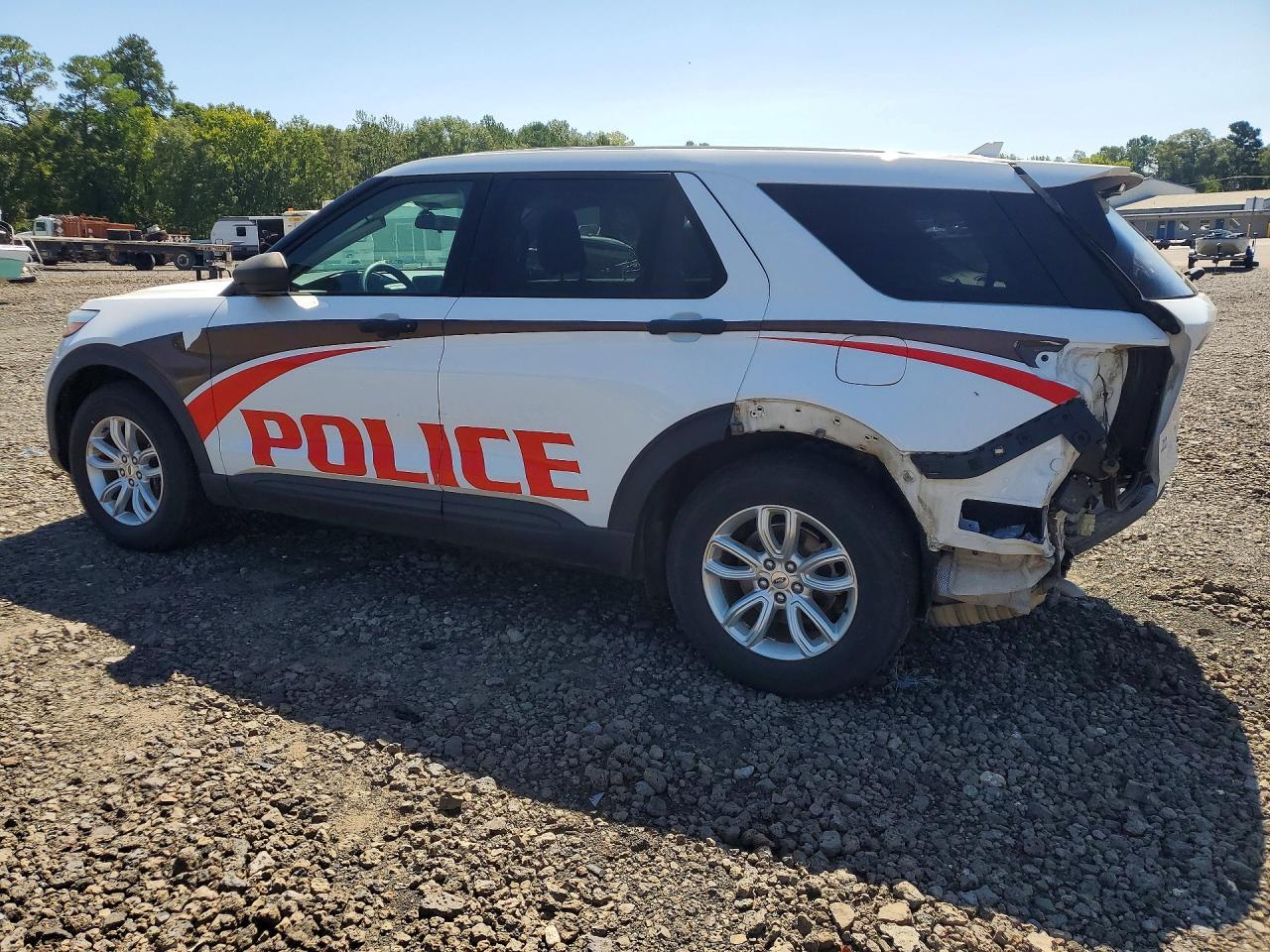 2020 Ford Explorer - Image 2