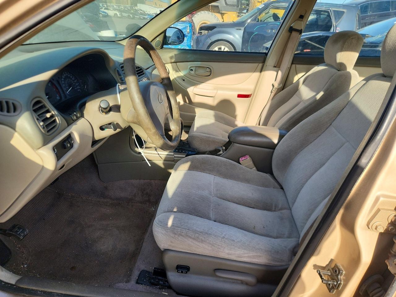 2000 Oldsmobile Intrigue - Фото 7