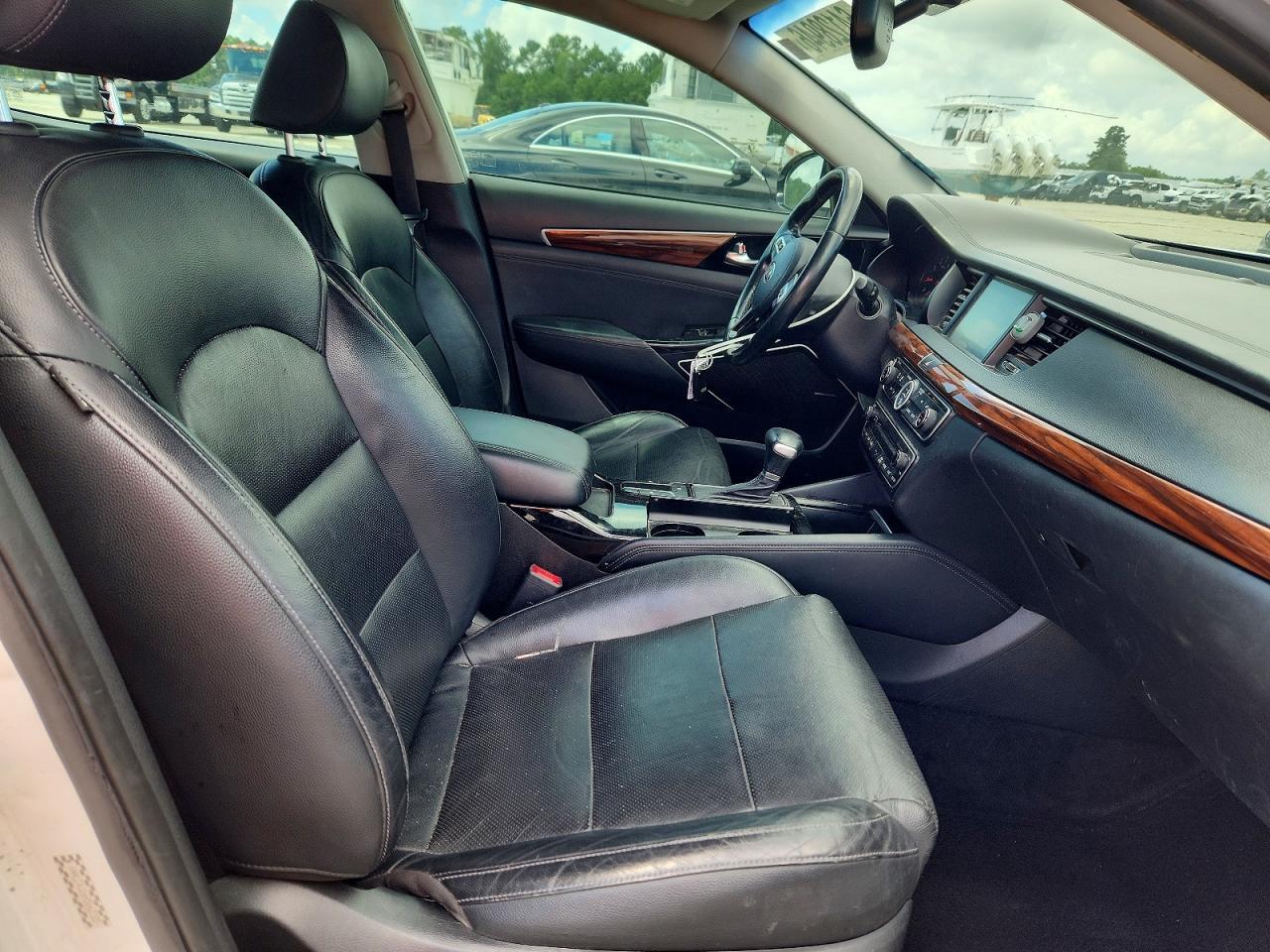 2017 Kia Cadenza Premium - Фото 5