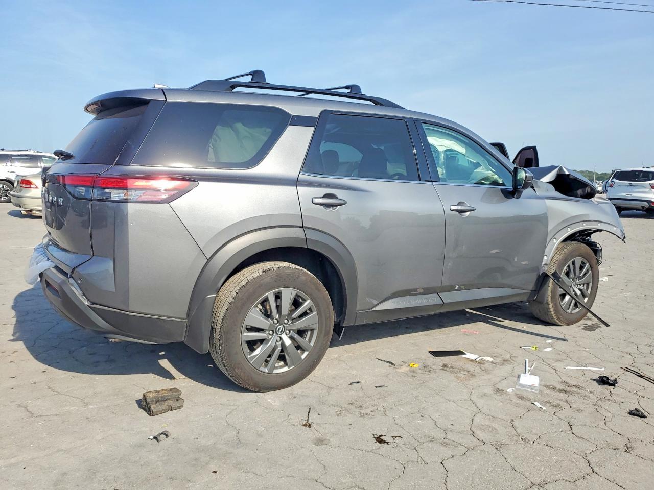 2025 Nissan Pathfinder Sv - Фото 3