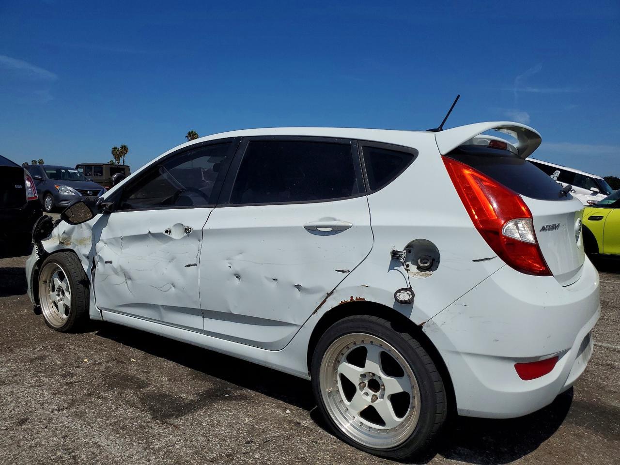 2014 Hyundai Accent Gs - Фото 2