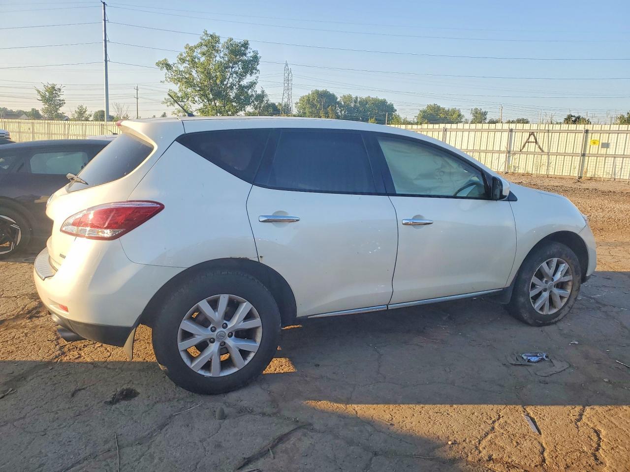 2012 Nissan Murano S - Фото 3