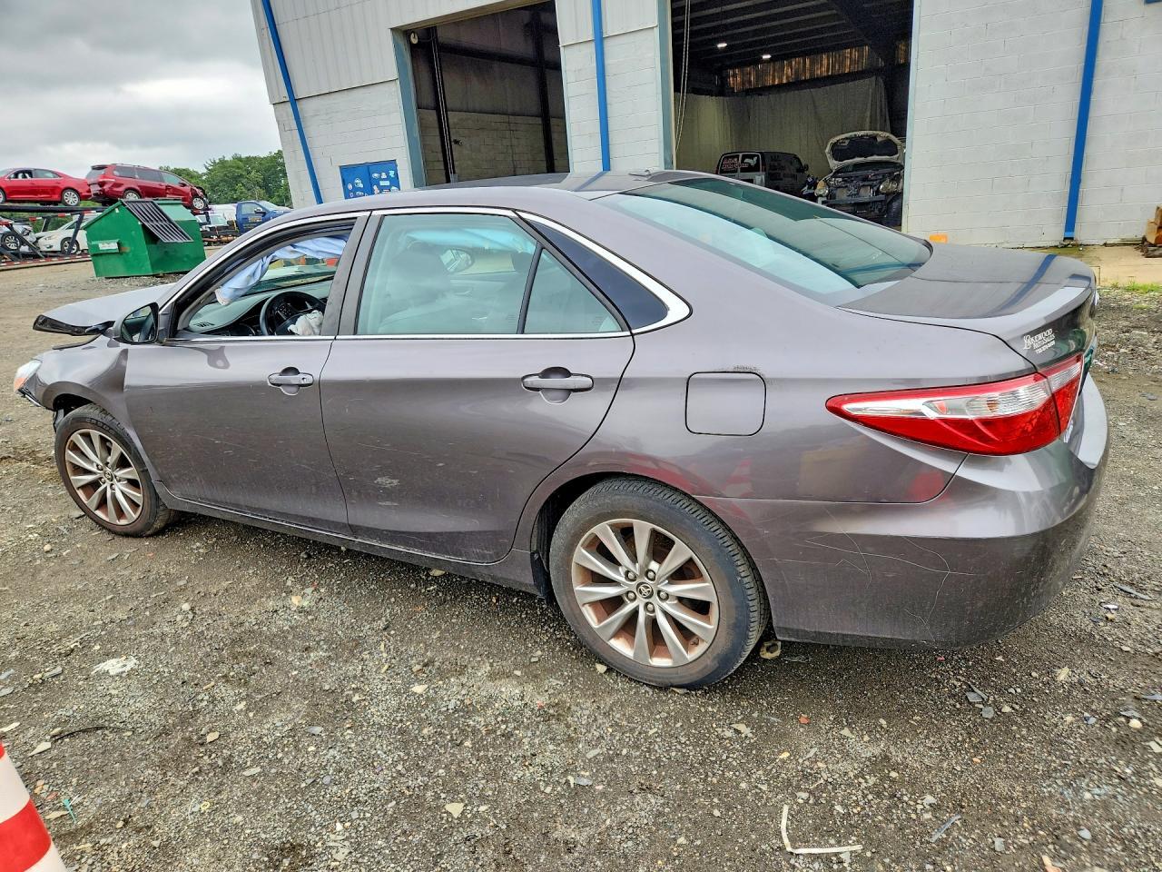 2015 Toyota Camry Xle - Фото 2