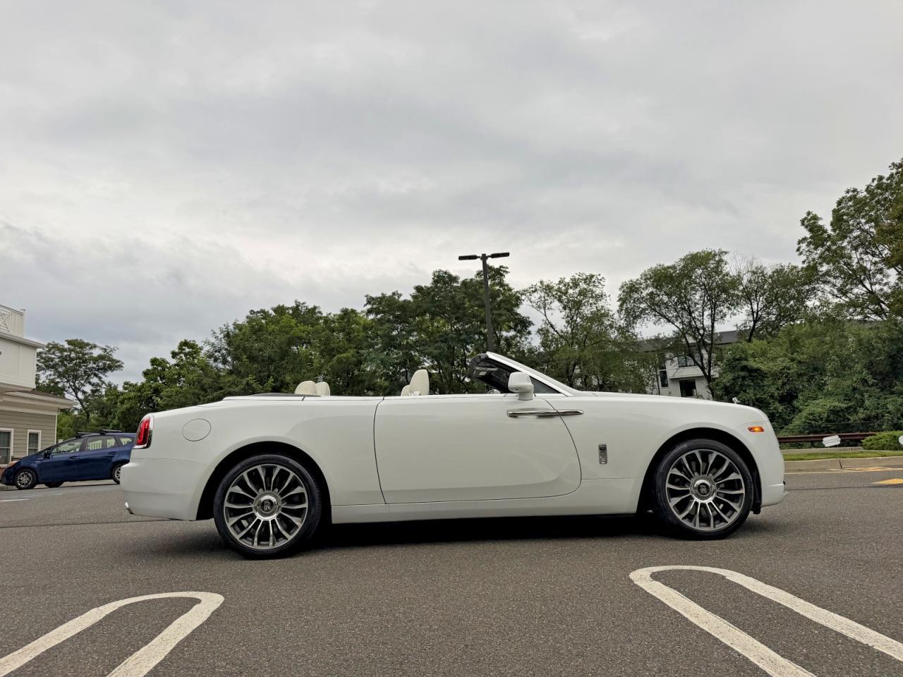 2020 Rolls-Royce Dawn Base - Image 5