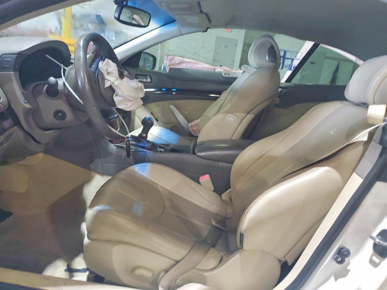 2012 Infiniti G37 Convertible Base - Image 7