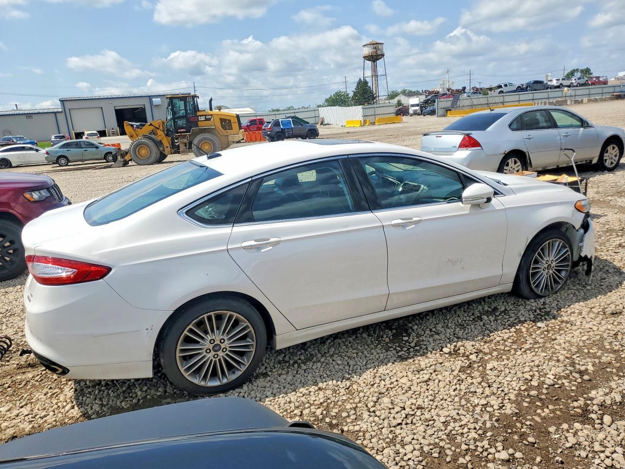 2016 Ford Fusion Se - Фото 3