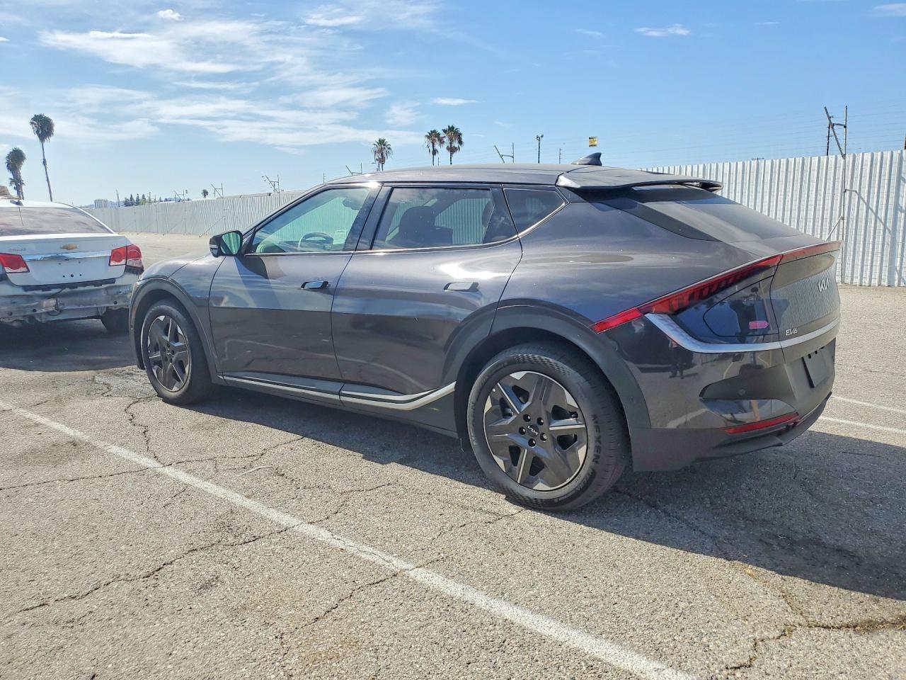 2025 Kia Ev6 Light Long Range - Фото 2