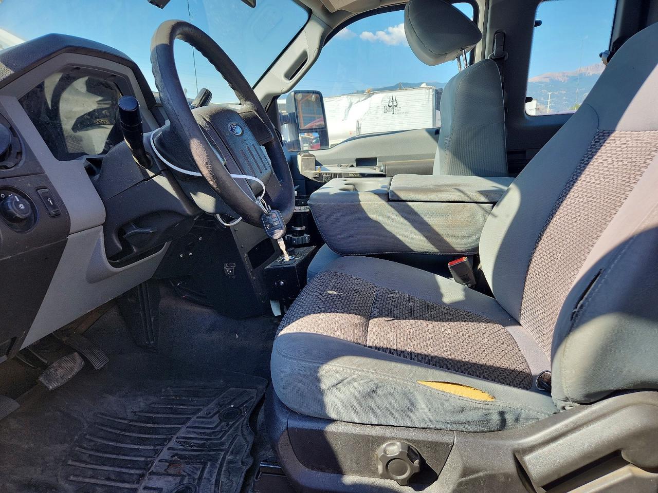 2015 Ford F250 Super Duty - Фото 7