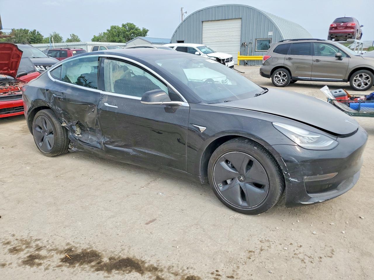 2018 Tesla Model 3 - Image 4