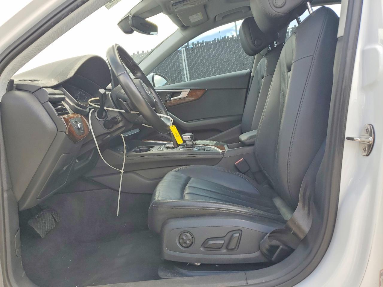 2019 Audi A4 Premium - Фото 7