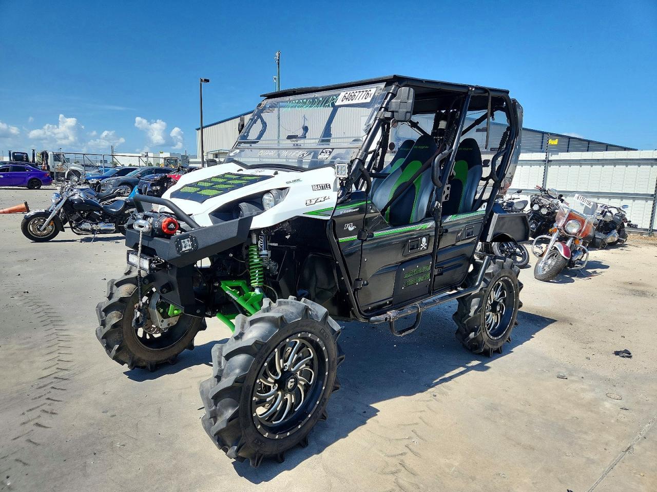 2019 Kawasaki Teryx4 Utility Vehicle - Фото 2