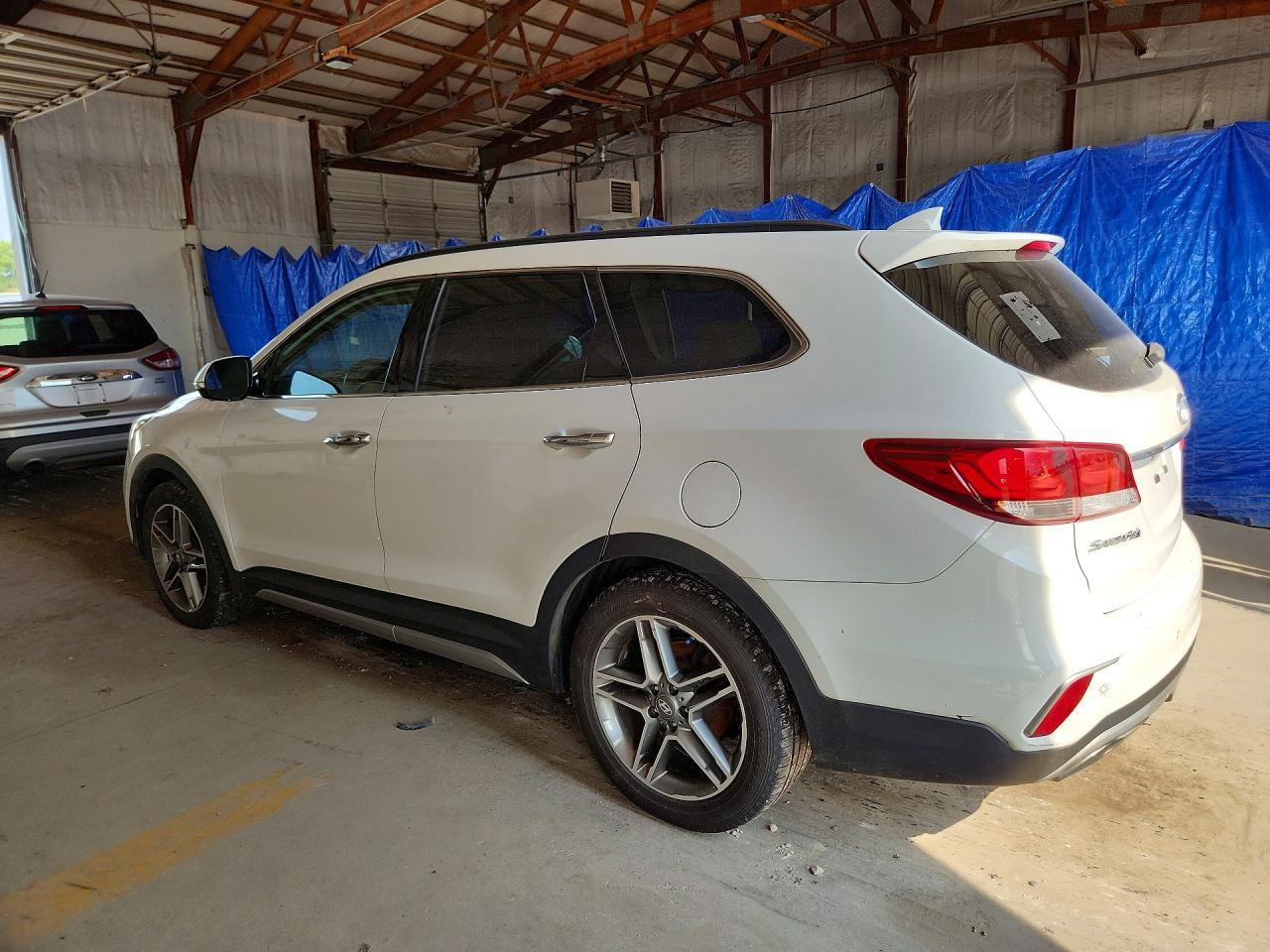 2017 Hyundai Santa Fe Limited Ultimate - Фото 2