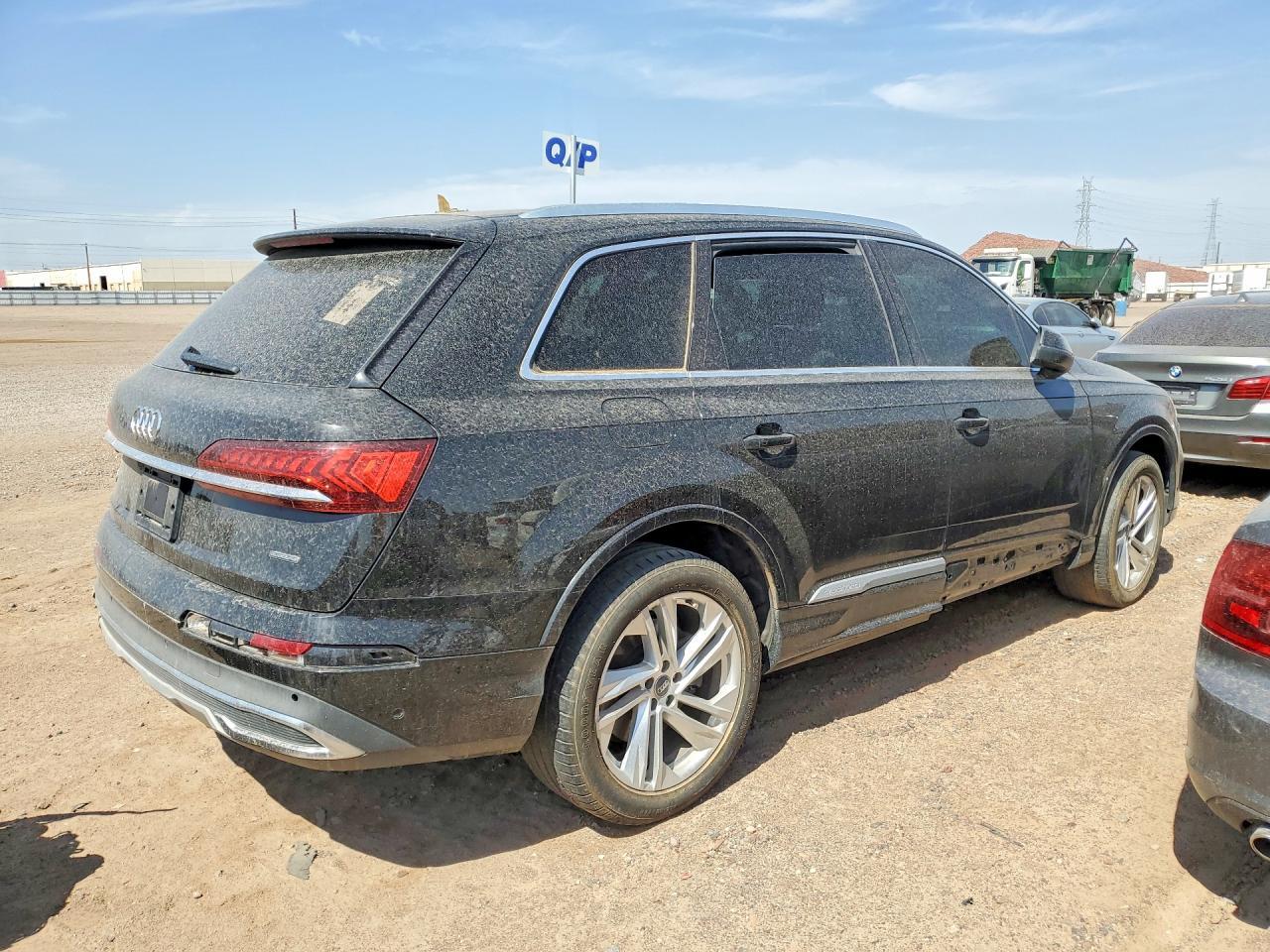 2020 Audi Q7 Premium Plus - Image 3