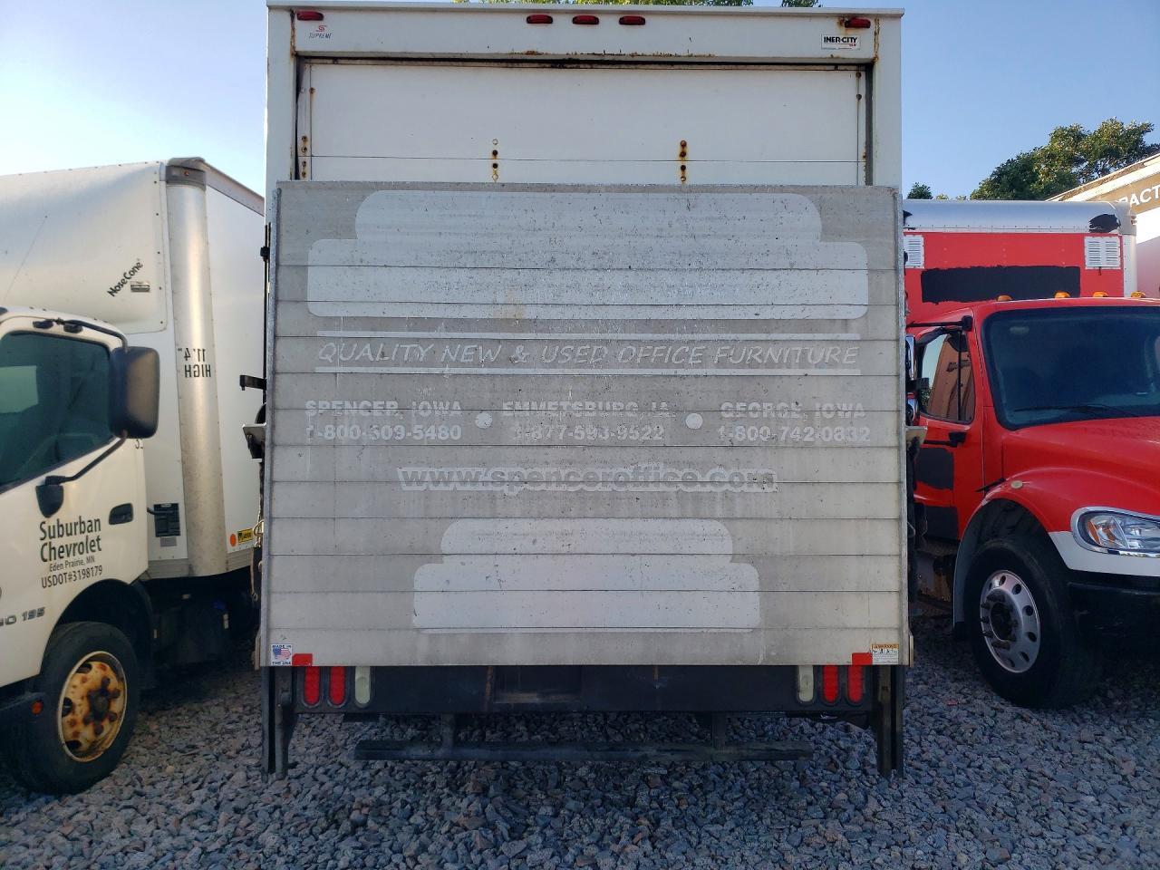 2017 Chevrolet Express G3500 - Фото 6