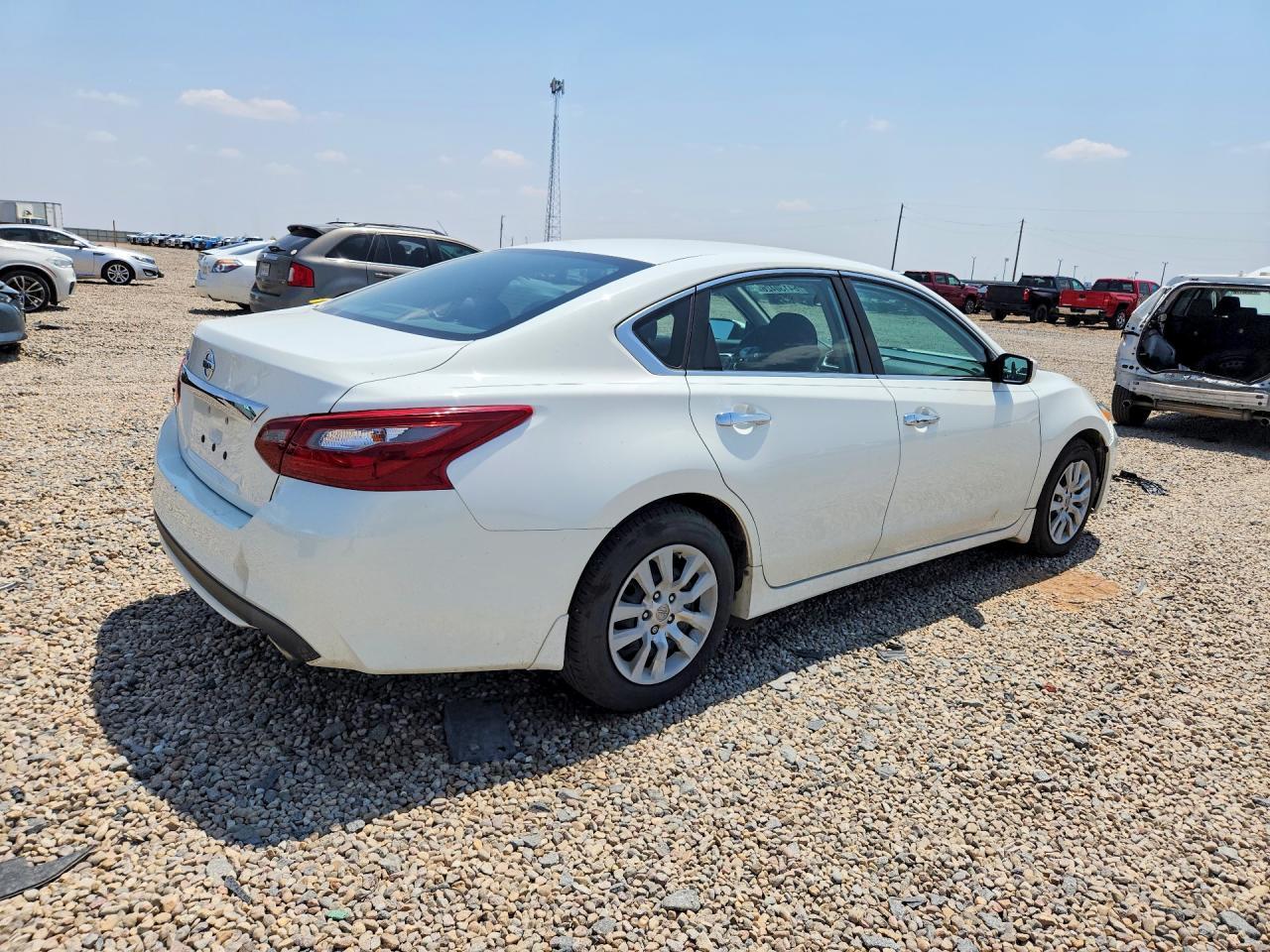 2018 Nissan Altima 2.5 S - Фото 3