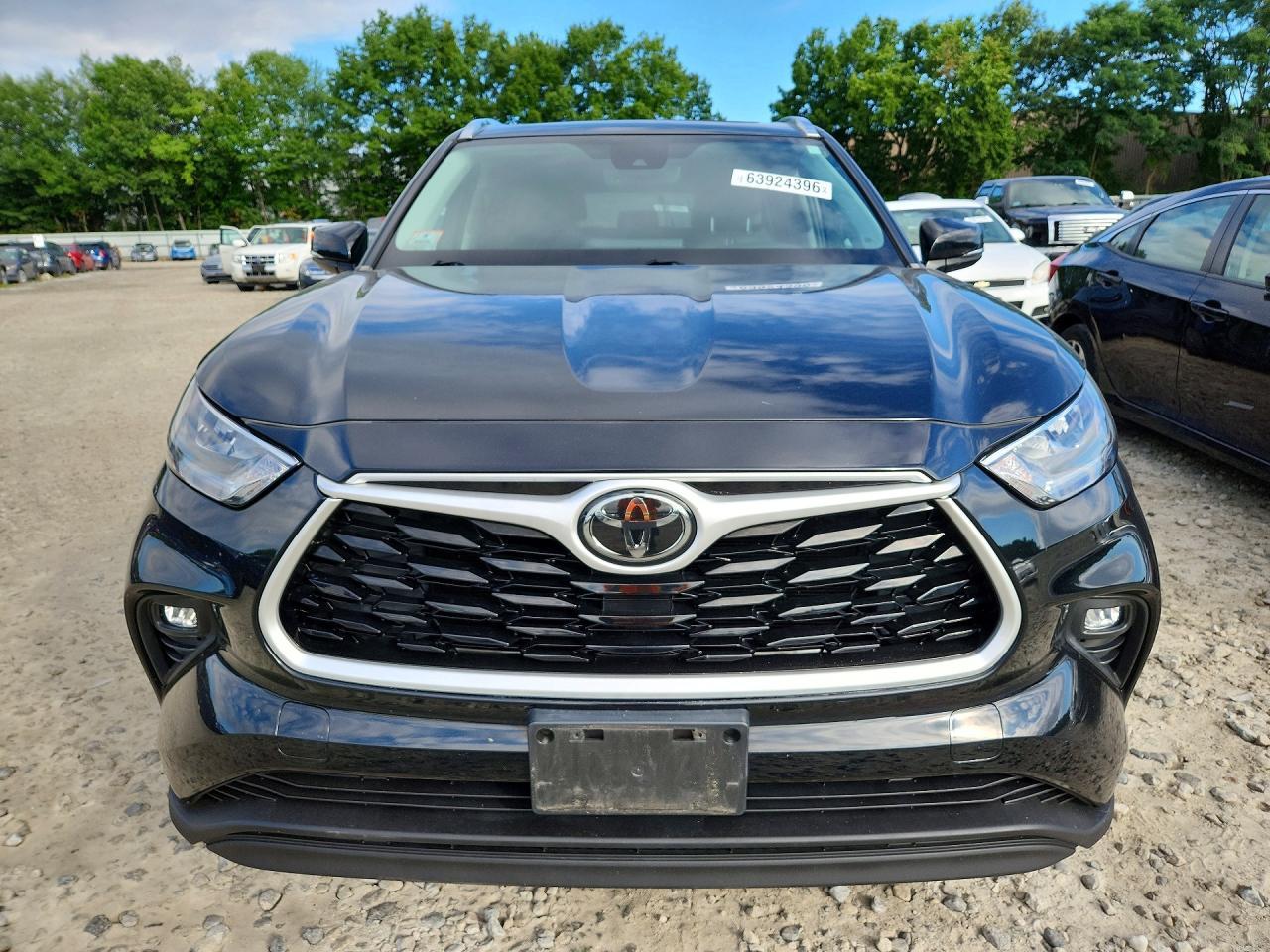 2020 Toyota Highlander Xle - Image 5
