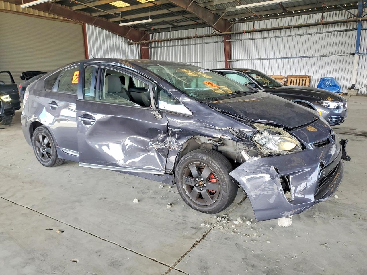 2012 Toyota Prius Two - Фото 4