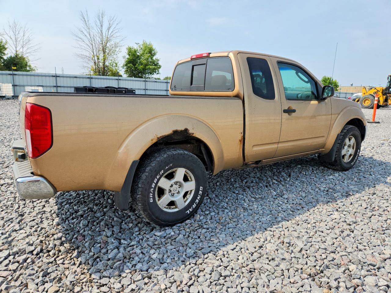 2005 Nissan Frontier Se - Фото 3