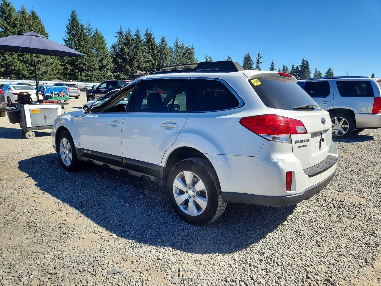 2012 Subaru Outback 2.5I Premium - Фото 2