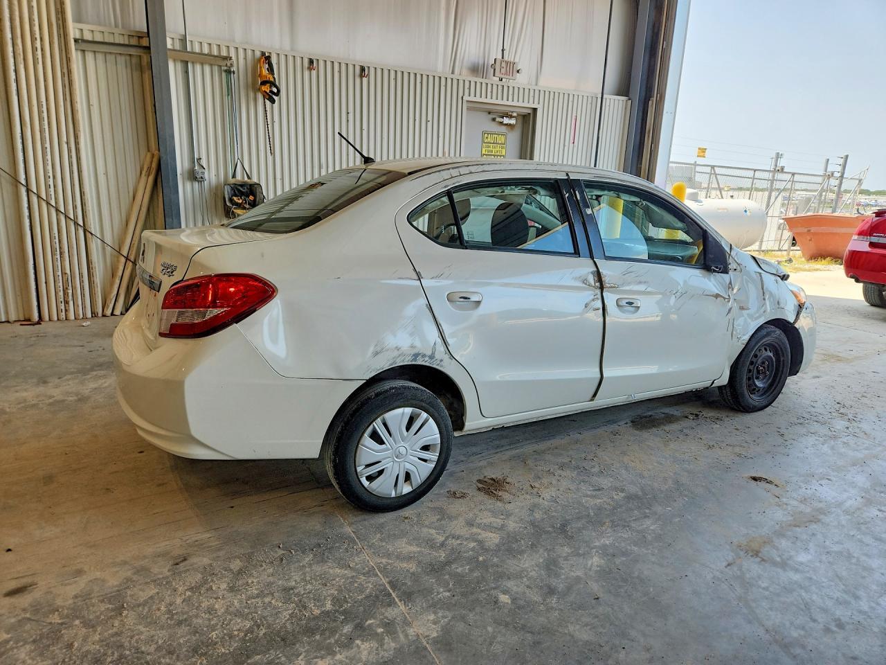 2017 Mitsubishi Mirage G4 Es - Image 3